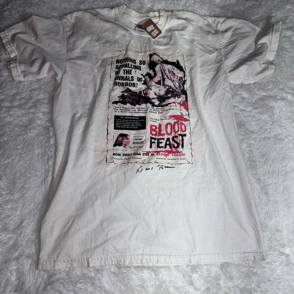 Vintage 90s Gildan Blood Feast Horror Movie Poster Graphic T-Shirt Mens Medium
